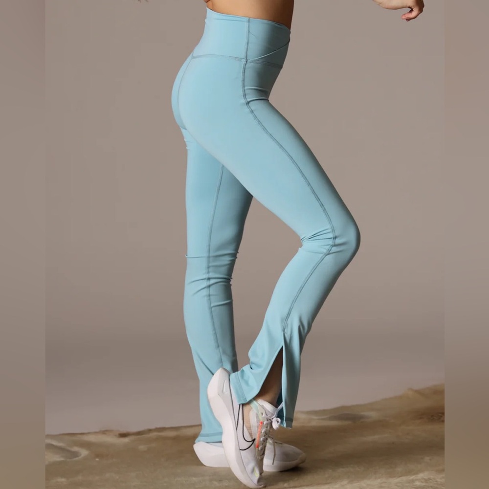 TIGER FRIDAY May Split Flare Leggings Sunday Blue Adult XS - Picture 5 of 10